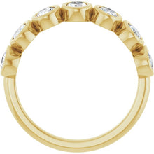 Load image into Gallery viewer, Oval Bezel Set Wedding Band
